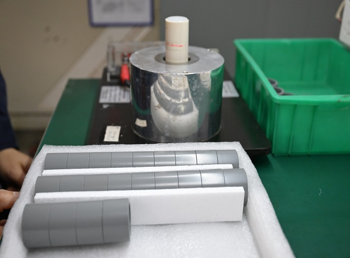 Choosing Permanent Magnets for Robotics: Why Bonded NdFeB Is Ideal for Precision Motion Systems 2 Bonded NdFeB ring magnets for servo motor applications